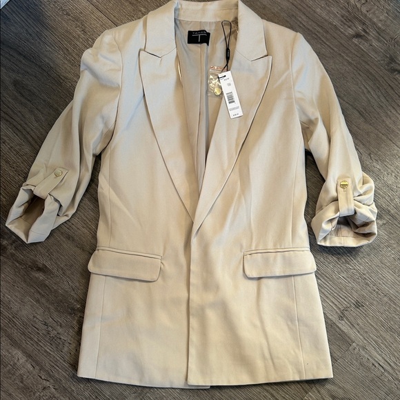 Tahari Jackets & Blazers - Tahari Beige Blazer with Rolled Sleeves